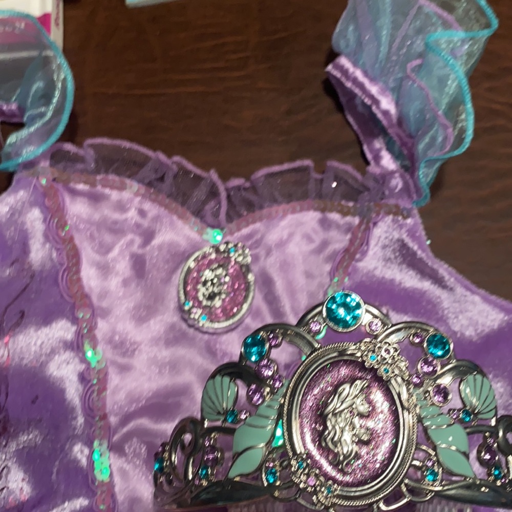 Disney Store Ariel Complete Costume - Size 7/8